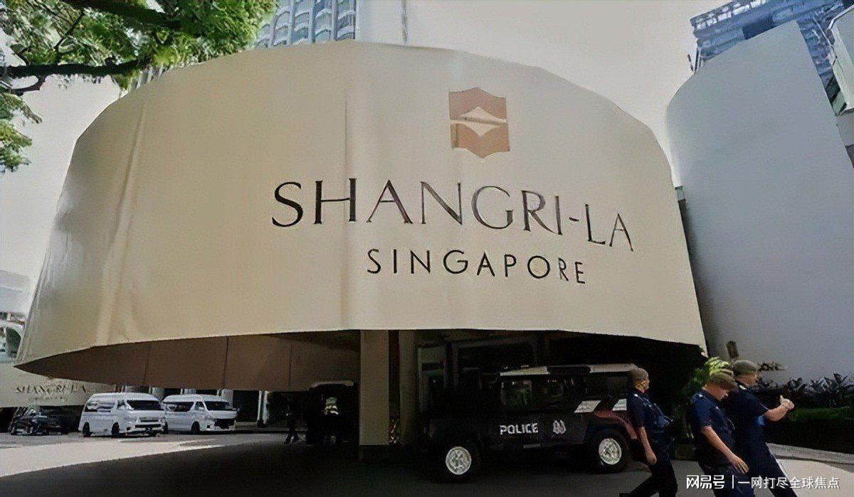 克拉克加公开赛穿球衣遭嘘仍抓鸟