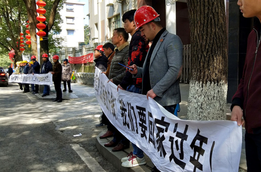 罗马诺：曼联2月就和安德雷桑托斯经纪人沟通，维韦尔了解他