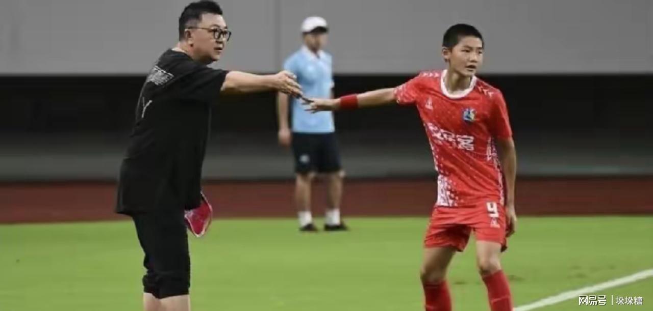 乌法115k欧元买断阿加波夫，结束租借正式加盟