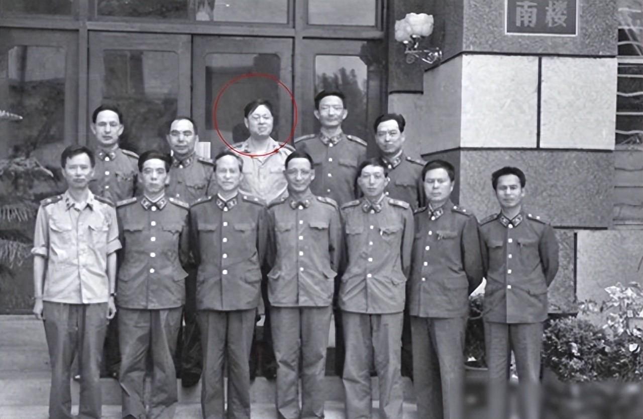 FMVP从未申请交易，却被送走！尴尬！刚喷完恩比德，就成队友！