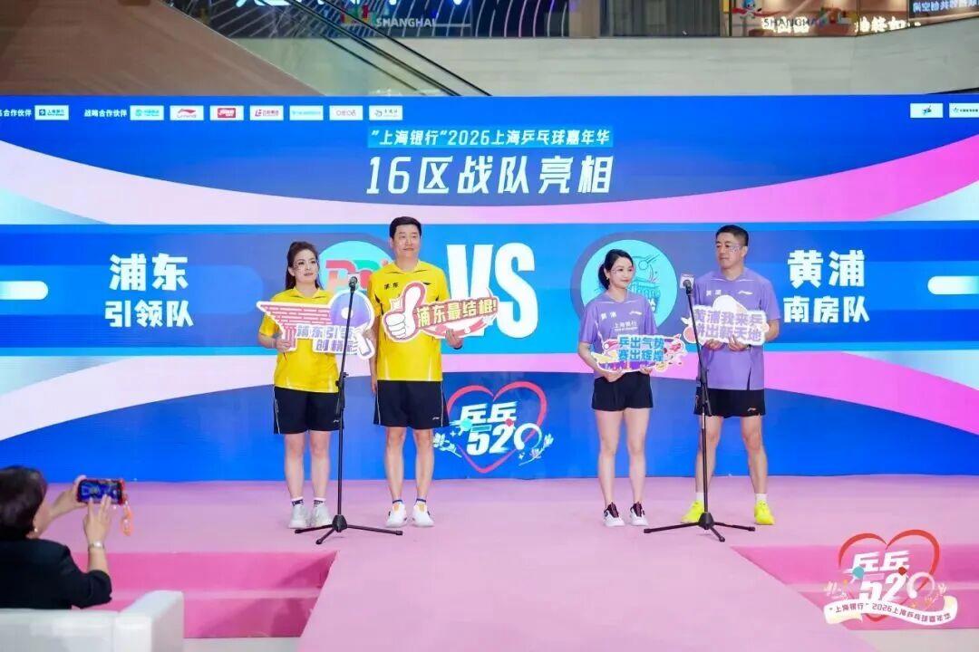 贝尔萨定妆照看向地面引争议，博主：因为他觉得自己不是模特