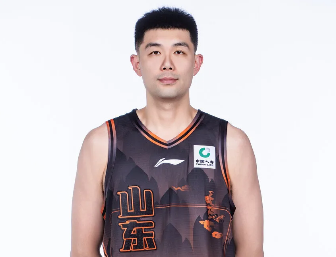 记者拉比奥、于帕、楚阿梅尼、萨利巴缺席训练前者母亲探班扑空