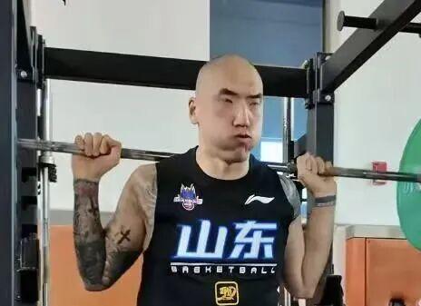 刺记建议火箭用KD换福克斯：薪资对等+为哈珀让位+休城补最弱一环