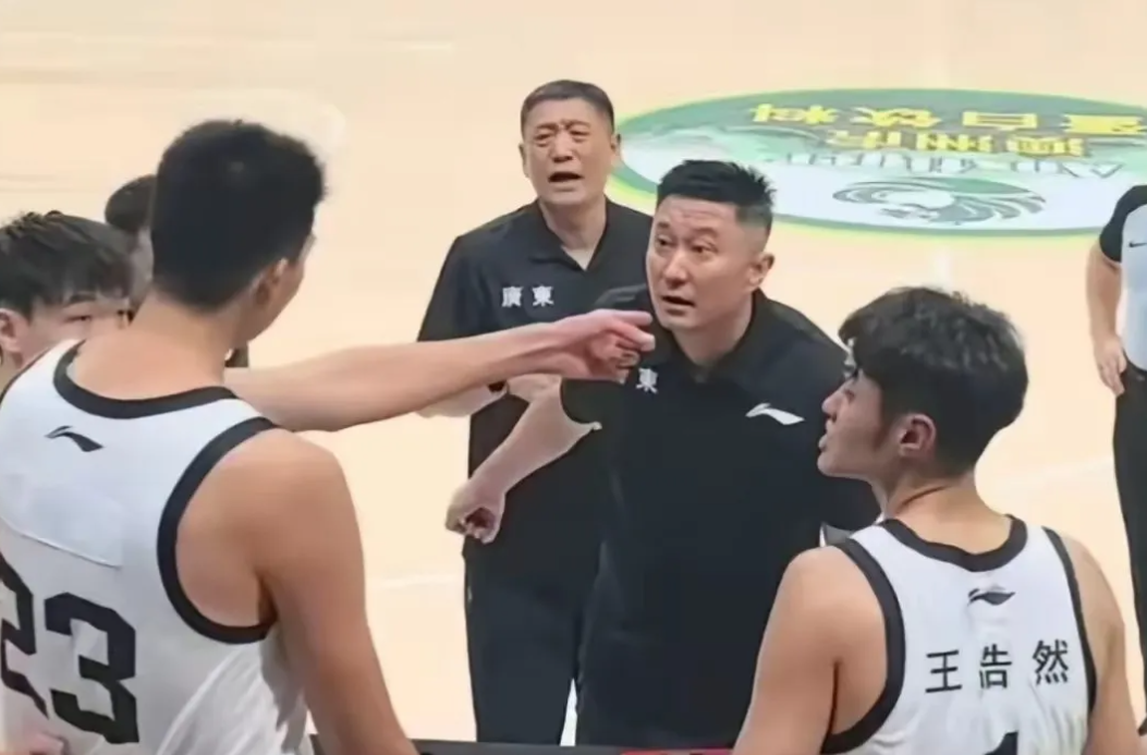 杨瀚森克星离队！斯普利特成公牛新帅 仅剩开拓者独行侠帅位空缺