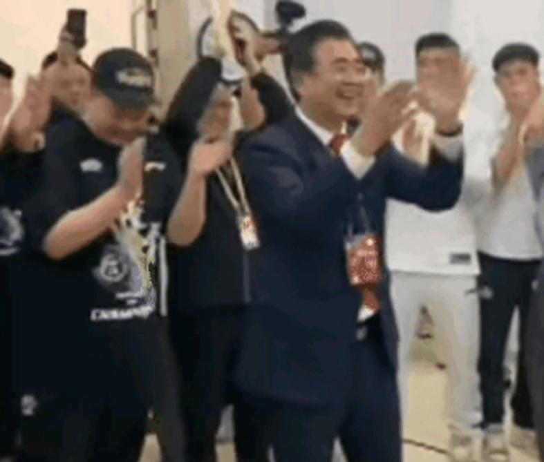 52年圆梦！尼克斯逆转夺冠，诞生2个不可思议，1个不争事实！