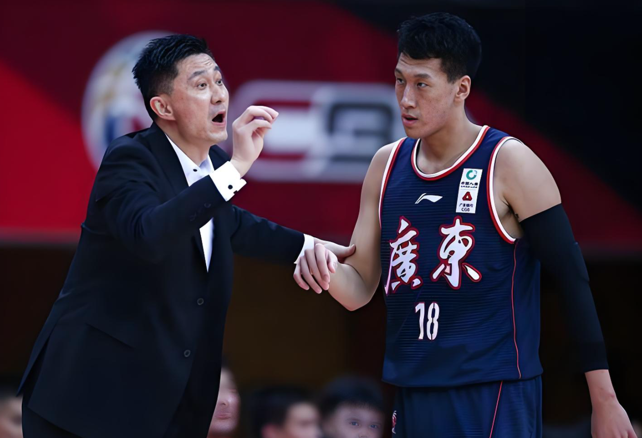 名记曝绿军拟交易得字母哥墨菲