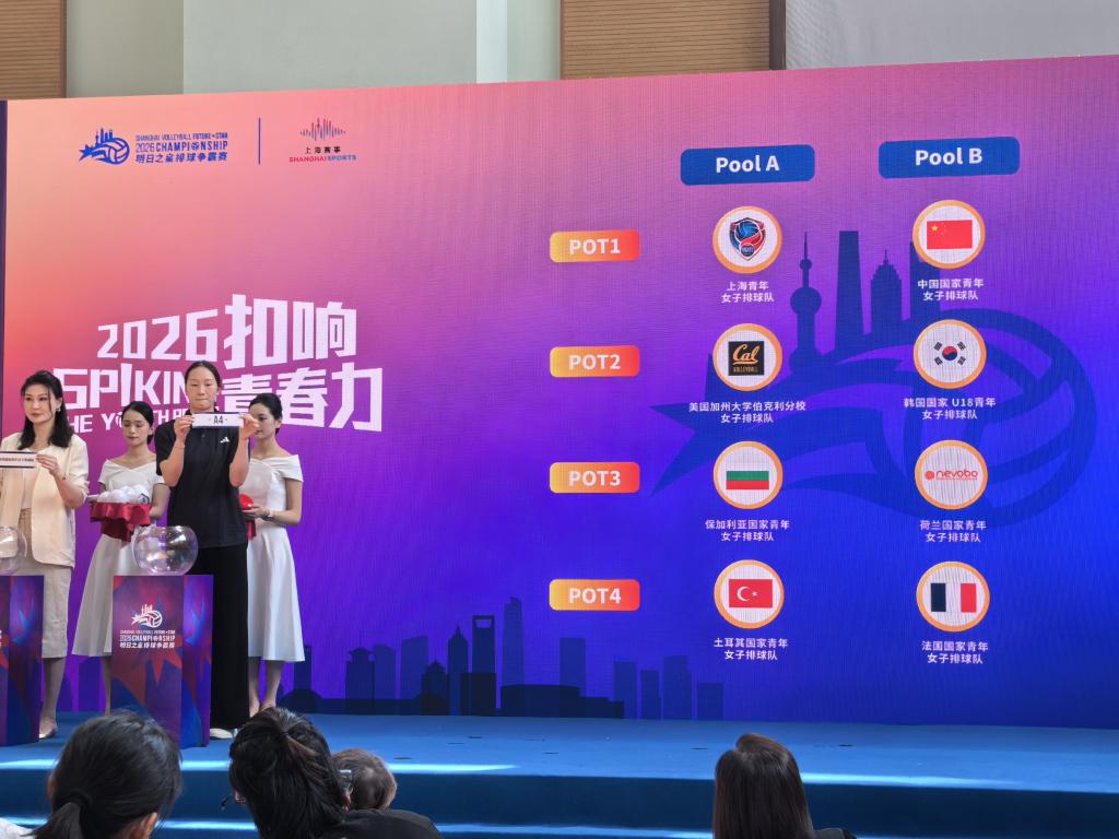 5.81亿！詹姆斯又被低估！湖人要续约两名球员了...