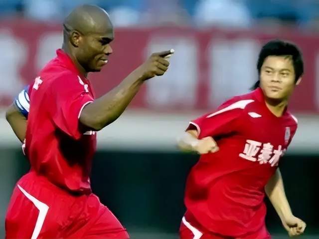 尼克斯全力挽留米切尔·罗宾逊