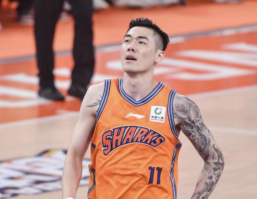 曝凯斯勒与爵士高管关系紧张！湖人机会来了：他是东契奇完美搭档