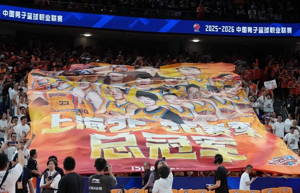 乐虎体育KAT夺冠扎心巴特勒！36岁已负价值？美媒模拟方案：换布朗搭3首轮
