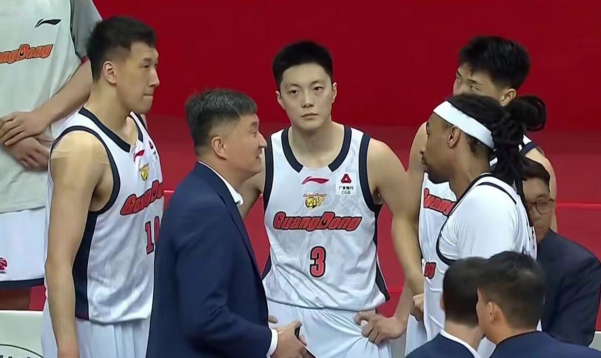 开拓者离队第3人诞生，杨瀚森机遇与挑战并存