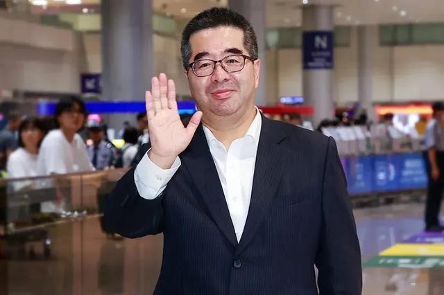 火箭一夜4消息！范乔丹降薪+伊森4年8000万？谢泼德距主控差一步