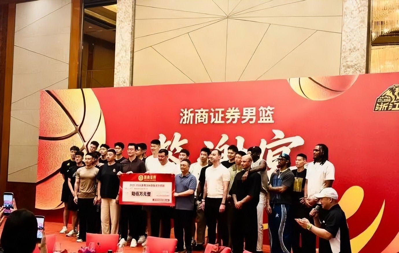总决赛G5表现不佳，但尼克斯替补控卫的整体表现已经相当不错了？