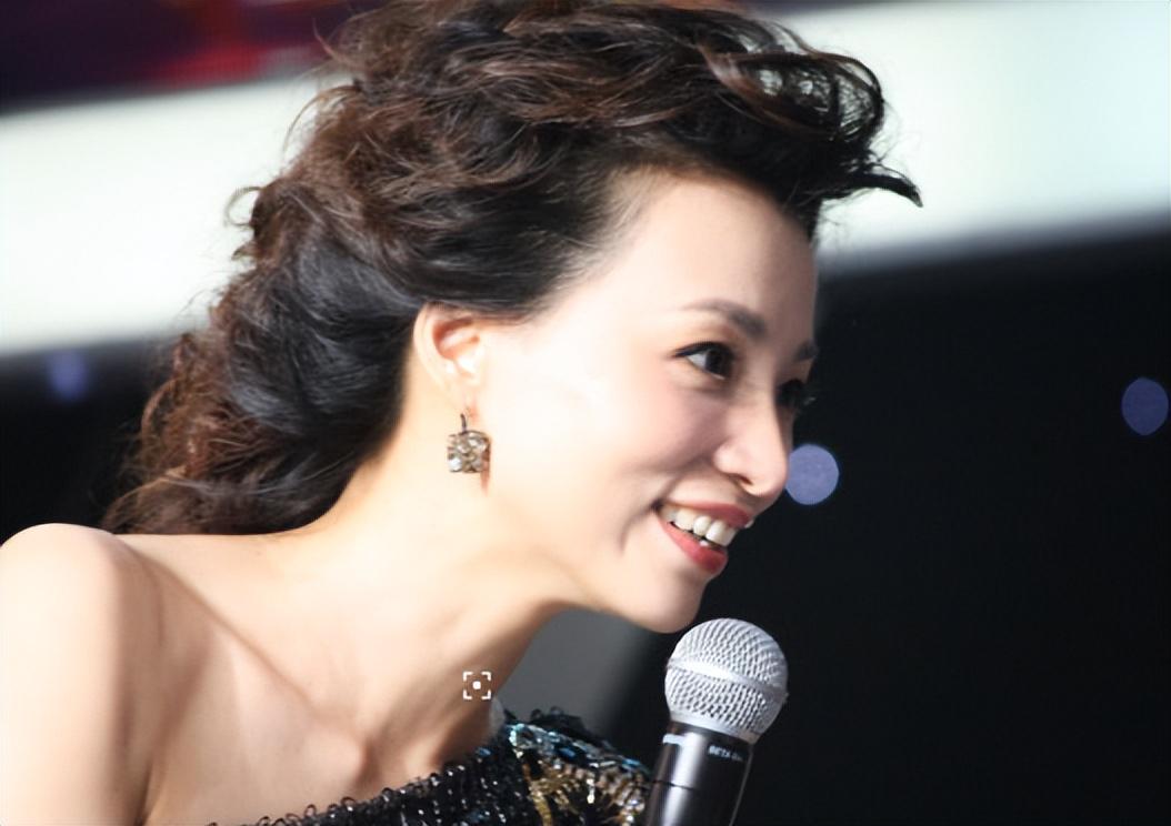 杰伦·布朗放话"你们还没见到最强的我"，下赛季却未必还穿绿衫