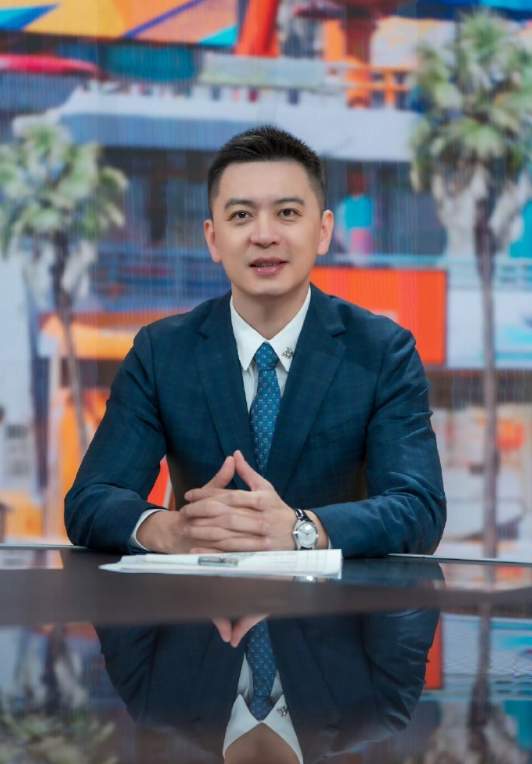 老鹰1年1400万美元留住澳洲中锋，他们也是付出了不小的代价？