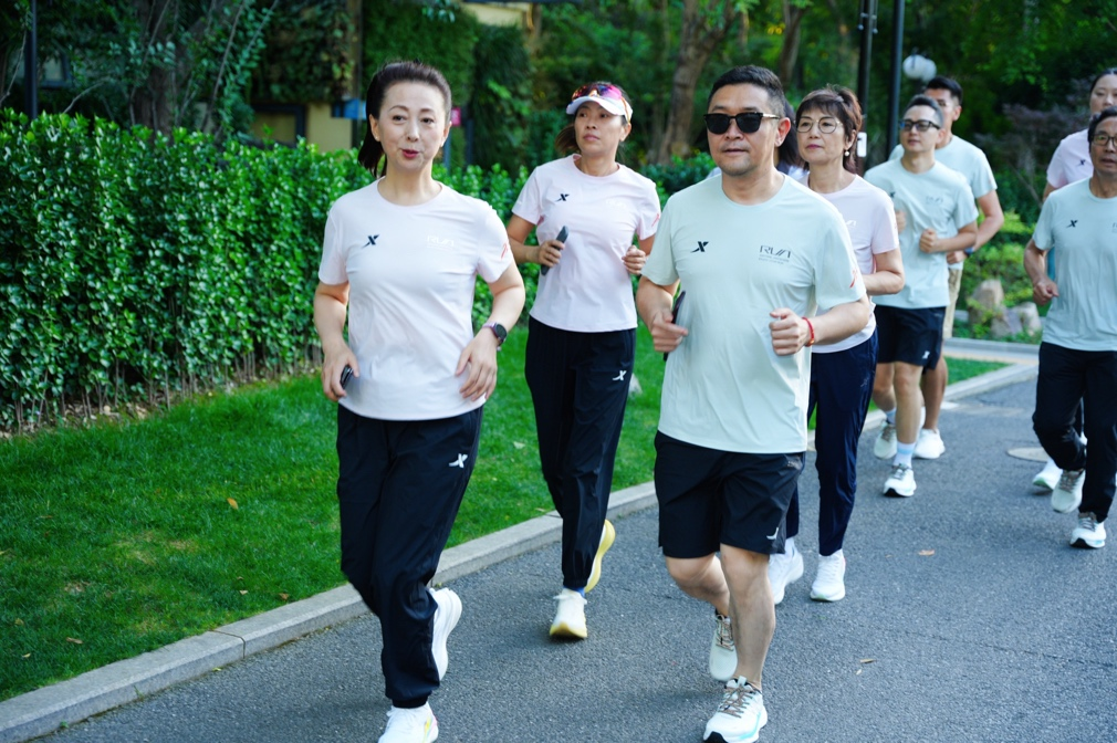 乌法115k欧元买断阿加波夫，结束租借正式加盟