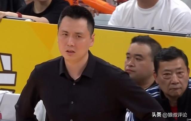 德约已在温网男单豪取105胜，追平费德勒并列公开赛时代第一