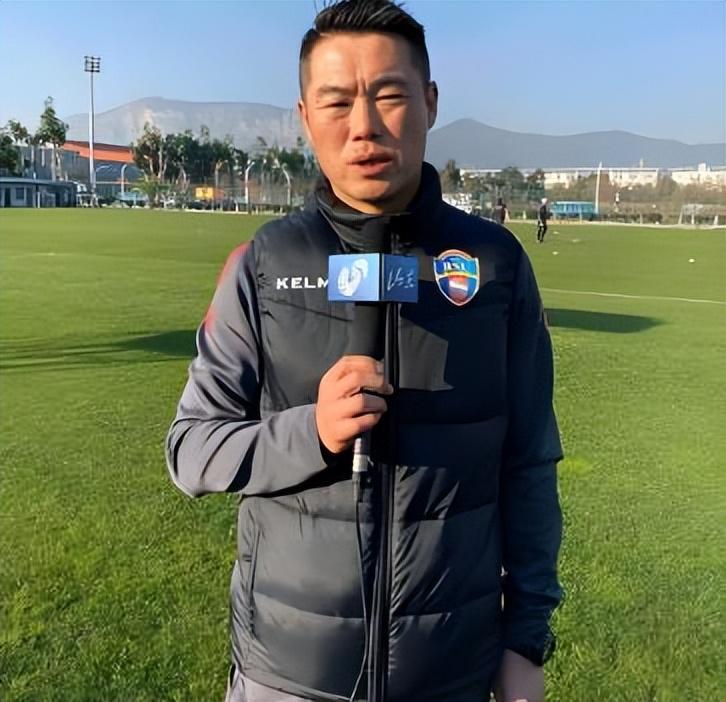 曼晚：加斯科因当年为钱拒曼联选热刺结果后悔终身，M费要注意了