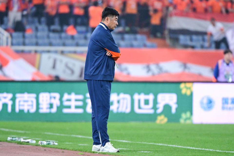 罗马诺：纽卡接近签下阿贾克斯18岁中场斯图尔，总价超2500万欧