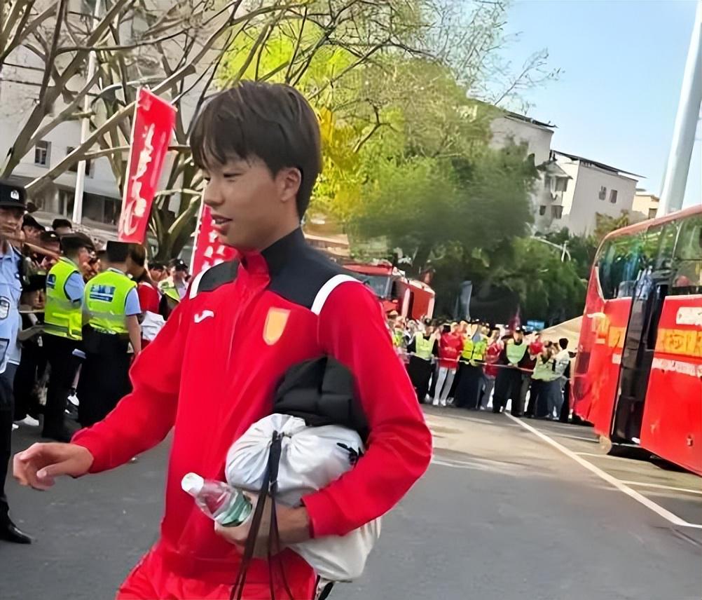 2026美网开赛｜郑钦文资格赛启程 14位中国选手出征！爱奇艺体育全程直播